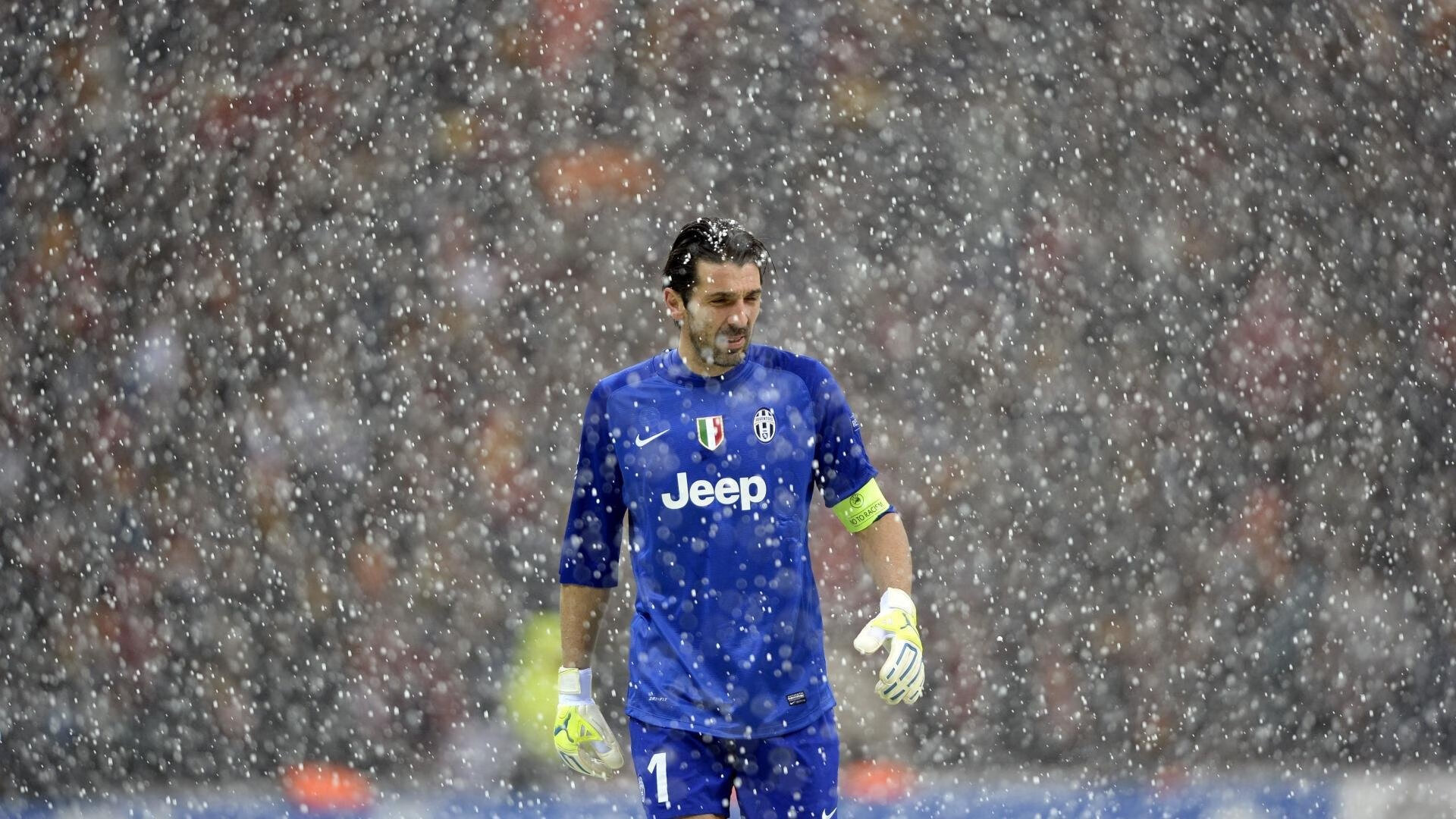 火箭控卫接受采访称期待带队打进季后赛，火箭队回访